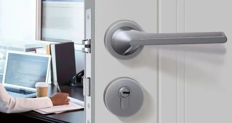 緩沖靜音門鎖,美學與實用并存,刻畫輕奢格調