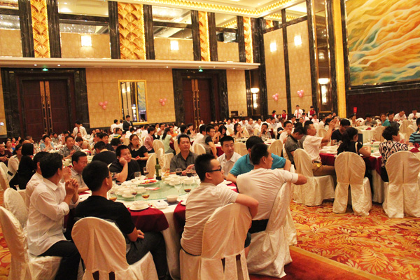 2013匯泰龍經銷商年會系列活動——龍情相約酒會