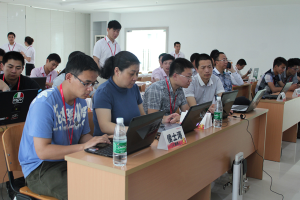 匯泰龍2013年酒店鎖第一批經銷商培訓正在舉行